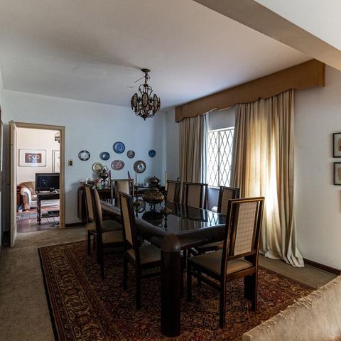 Casa à venda com 440m², 6 quartos e 8 vagasSala de Jantar