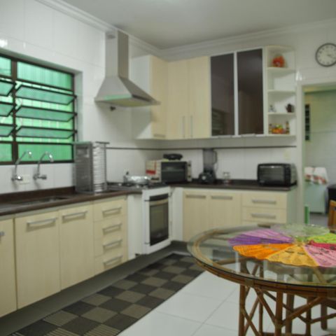 Casa à venda com 191m², 3 quartos e 3 vagasCozinha