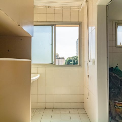 Apartamento à venda com 70m², 2 quartos e 1 vaga Apartamento à venda com 70m², 2 quartos e 1 vagaÁrea de Serviço