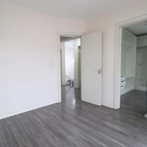 Casa à venda com 133m², 3 quartos e 2 vagasQuarto 03