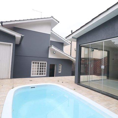 Casa à venda com 133m², 3 quartos e 2 vagasÁrea comum - Piscina