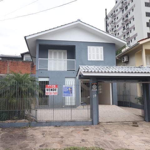 Casa à venda com 133m², 3 quartos e 2 vagasFachada/ Placa 