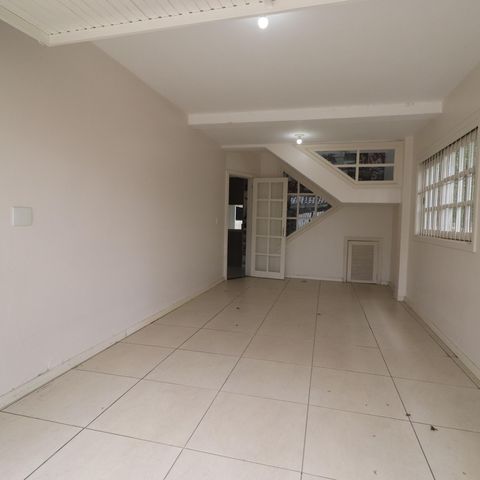 Casa à venda com 133m², 3 quartos e 2 vagasGaragem