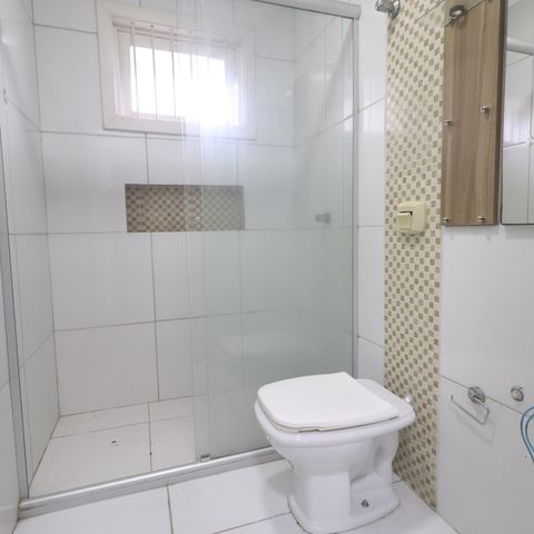 Casa à venda com 133m², 3 quartos e 2 vagasBanheiro