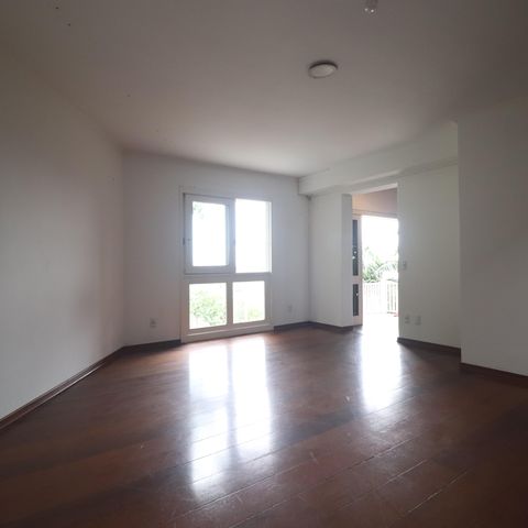 Casa à venda com 375m², 5 quartos e 3 vagas Sala 2