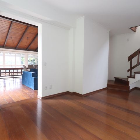 Casa à venda com 375m², 5 quartos e 3 vagas Sala 2
