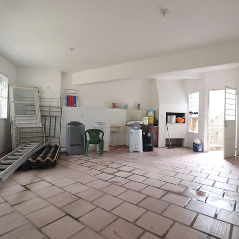 Casa à venda com 375m², 5 quartos e 3 vagasGaragem