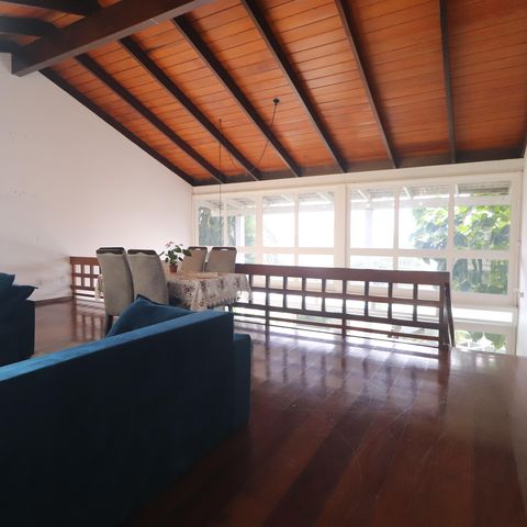 Casa à venda com 375m², 5 quartos e 3 vagas Sala 1