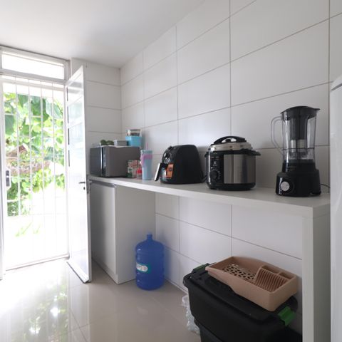 Casa à venda com 375m², 5 quartos e 3 vagasCozinha 01