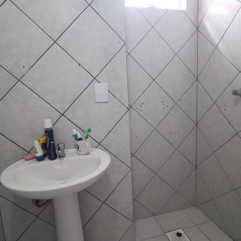Casa à venda com 375m², 5 quartos e 3 vagasBanheiro 3