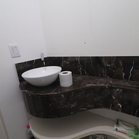Casa à venda com 375m², 5 quartos e 3 vagasLavabo