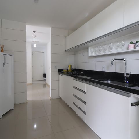 Casa à venda com 375m², 5 quartos e 3 vagasCozinha 01