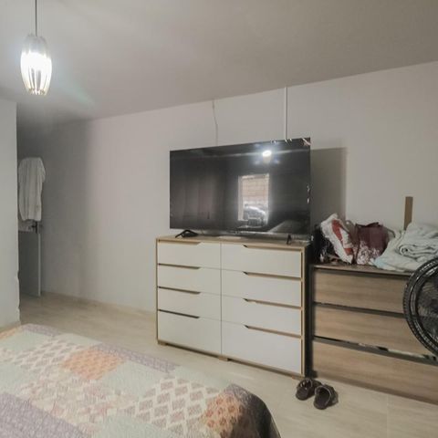Casa à venda com 250m², 4 quartos e 2 vagas Casa à venda com 250m², 4 quartos e 2 vagasQuarto