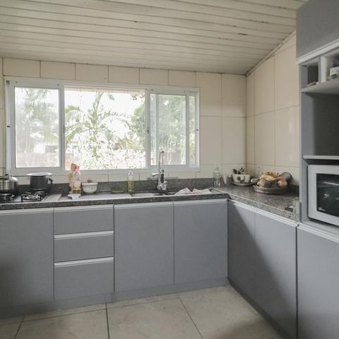 Casa à venda com 250m², 4 quartos e 2 vagas Casa à venda com 250m², 4 quartos e 2 vagasCozinha