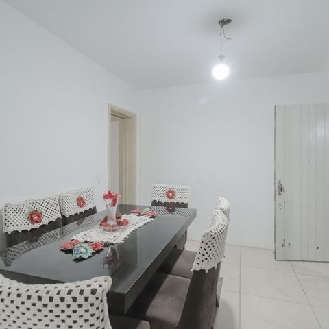 Casa à venda com 250m², 4 quartos e 2 vagas Casa à venda com 250m², 4 quartos e 2 vagasCozinha
