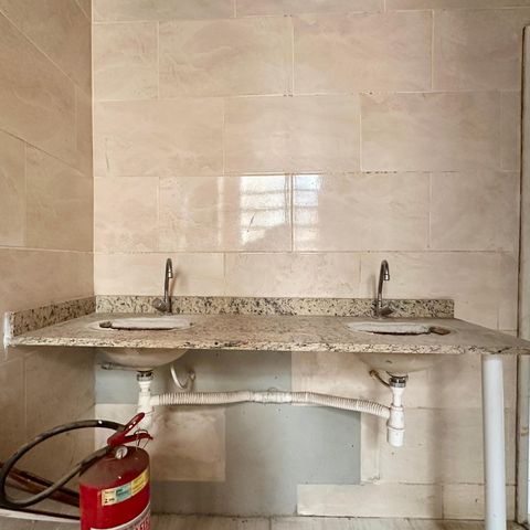 Apartamento para alugar com 170m², 3 quartos e sem vaga Apartamento para alugar com 170m², 3 quartos e sem vagaBanheiro