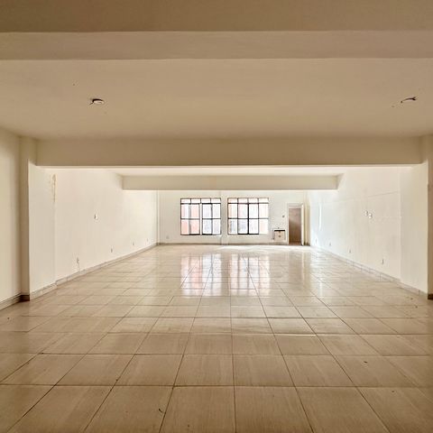 Apartamento para alugar com 170m², 3 quartos e sem vaga Apartamento para alugar com 170m², 3 quartos e sem vagaStudio