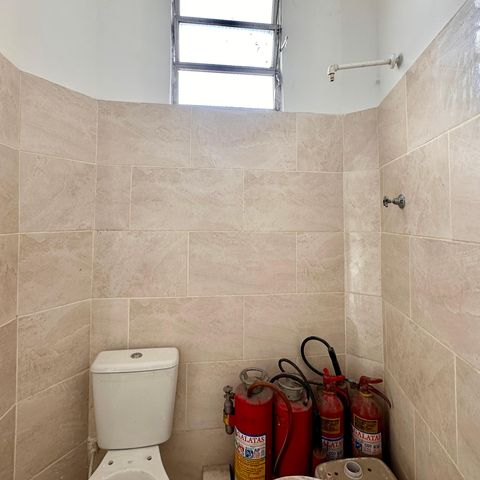 Apartamento para alugar com 170m², 3 quartos e sem vaga Apartamento para alugar com 170m², 3 quartos e sem vagaBanheiro