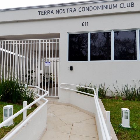 Apartamento para alugar com 44m², 2 quartos e 1 vagaFachada do Condominio