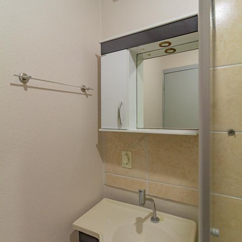 Apartamento à venda com 43m², 2 quartos e 1 vaga Apartamento à venda com 43m², 2 quartos e 1 vagaBanheiro