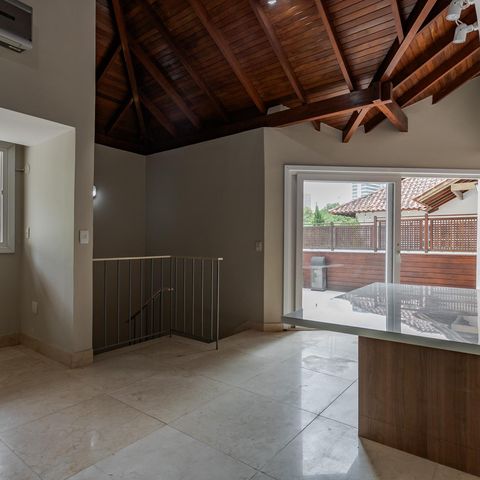Casa de condomínio à venda com 271m², 3 quartos e 2 vagas Casa de condomínio à venda com 271m², 3 quartos e 2 vagasEspaço Gourmet