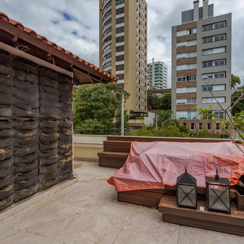 Casa de condomínio à venda com 271m², 3 quartos e 2 vagas Casa de condomínio à venda com 271m², 3 quartos e 2 vagasEspaço Gourmet