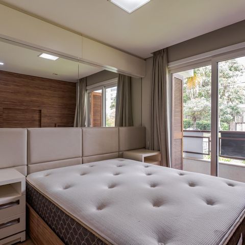 Casa de condomínio à venda com 271m², 3 quartos e 2 vagas Casa de condomínio à venda com 271m², 3 quartos e 2 vagasSuíte