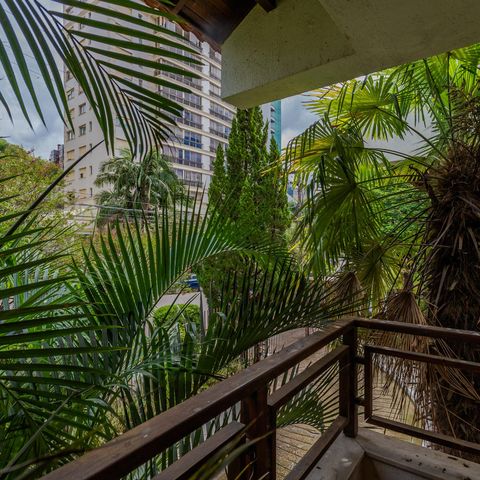 Casa de condomínio à venda com 271m², 3 quartos e 2 vagas Casa de condomínio à venda com 271m², 3 quartos e 2 vagasQuarto 1 Vista