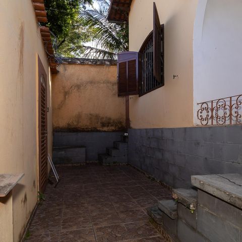 Casa à venda com 101m², 3 quartos e 2 vagas Casa à venda com 101m², 3 quartos e 2 vagasEntrada