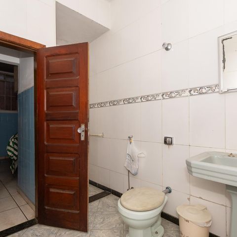Casa à venda com 101m², 3 quartos e 2 vagas Casa à venda com 101m², 3 quartos e 2 vagasBanheiro Social