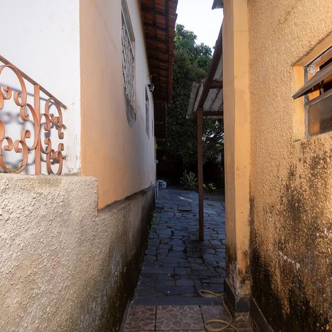 Casa à venda com 101m², 3 quartos e 2 vagas Casa à venda com 101m², 3 quartos e 2 vagasCorredor