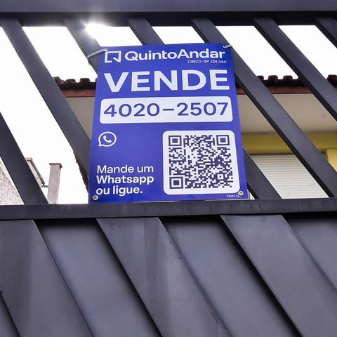 Casa à venda com 300m², 4 quartos e 5 vagas Casa à venda com 300m², 4 quartos e 5 vagasPlaca