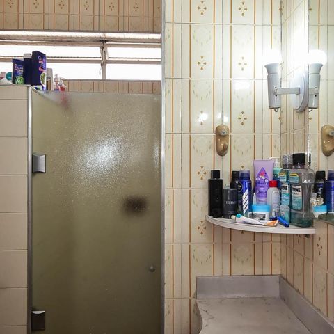 Casa à venda com 300m², 4 quartos e 5 vagas Casa à venda com 300m², 4 quartos e 5 vagasBanheiro
