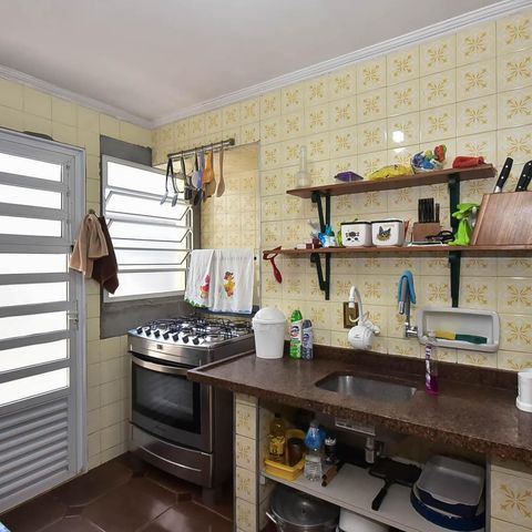 Casa à venda com 300m², 4 quartos e 5 vagas Casa à venda com 300m², 4 quartos e 5 vagasCozinha