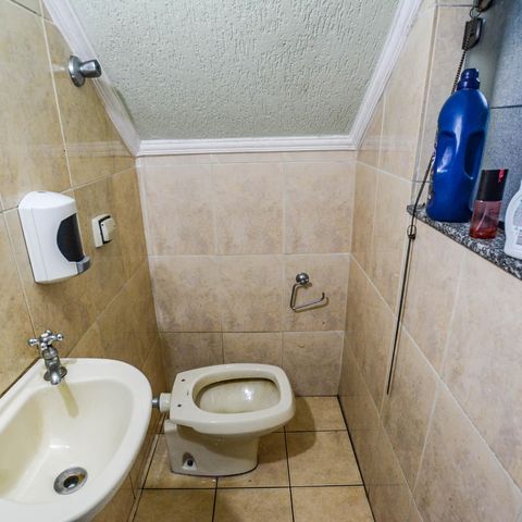 Casa para alugar com 200m², 3 quartos e 2 vagasLavabo