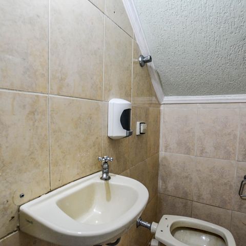 Casa para alugar com 200m², 3 quartos e 2 vagasLavabo