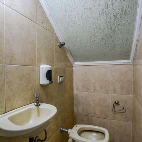Casa para alugar com 200m², 3 quartos e 2 vagasLavabo