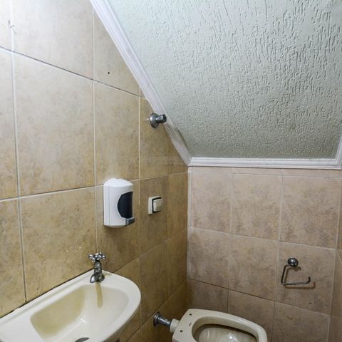 Casa para alugar com 200m², 3 quartos e 2 vagasLavabo
