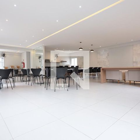 Apartamento à venda com 44m², 2 quartos e 1 vaga Apartamento à venda com 44m², 2 quartos e 1 vagaÁrea comum - Salão de festas