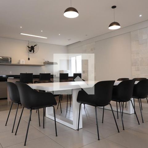 Apartamento à venda com 44m², 2 quartos e 1 vaga Apartamento à venda com 44m², 2 quartos e 1 vagaÁrea comum - Salão de festas