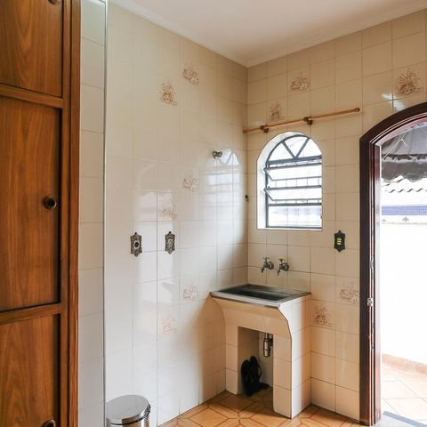 Casa à venda com 453m², 4 quartos e 3 vagasÁrea de serviço