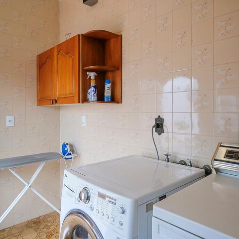 Casa à venda com 453m², 4 quartos e 3 vagasÁrea de serviço