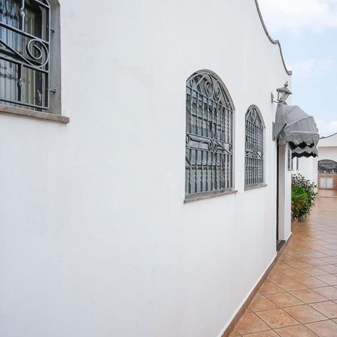 Casa à venda com 453m², 4 quartos e 3 vagasCorredor