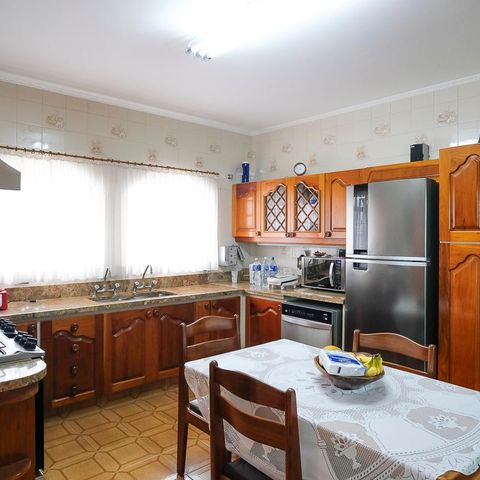 Casa à venda com 453m², 4 quartos e 3 vagasCozinha