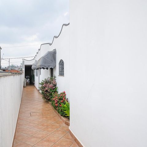 Casa à venda com 453m², 4 quartos e 3 vagasCorredor