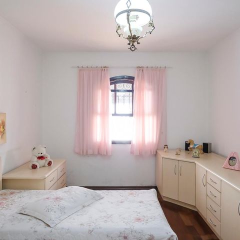 Casa à venda com 453m², 4 quartos e 3 vagasQuarto 1
