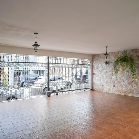 Casa à venda com 453m², 4 quartos e 3 vagasGaragem