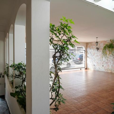 Casa à venda com 453m², 4 quartos e 3 vagasGaragem