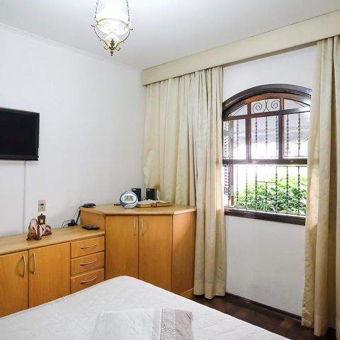 Casa à venda com 453m², 4 quartos e 3 vagasQuarto 2