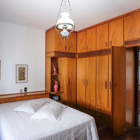 Casa à venda com 453m², 4 quartos e 3 vagasSuíte